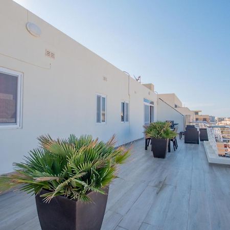 Kernice Penthouse With Sea And Country Views Of Xghajra Exterior photo