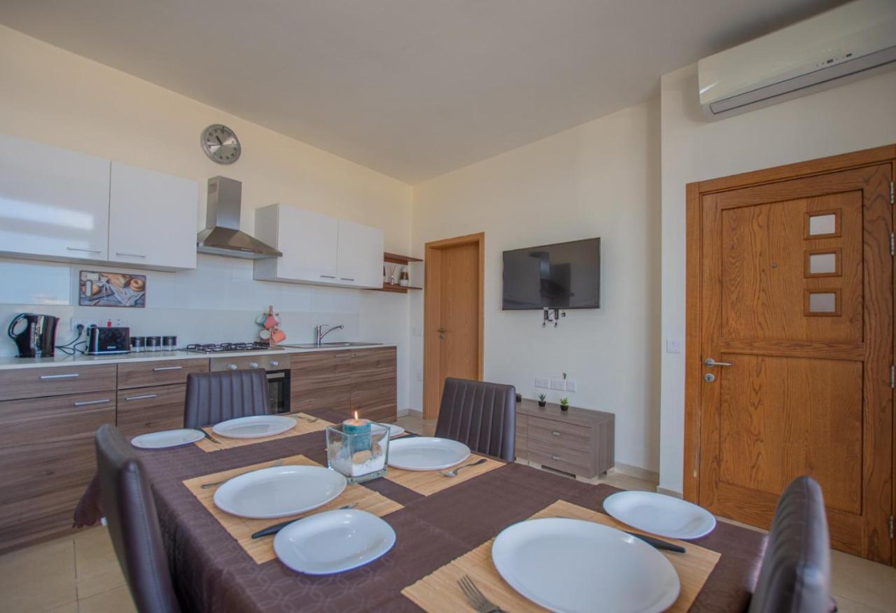Kernice Penthouse With Sea And Country Views Of Xghajra Exterior photo
